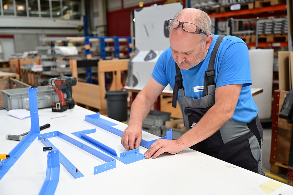 Montage Müller Martini Manufacturing Hasle Montage Müller Martini Manufacturing Hasle