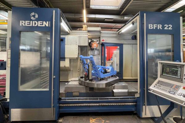Reiden BFR22 – 5-Achs für Grossteile